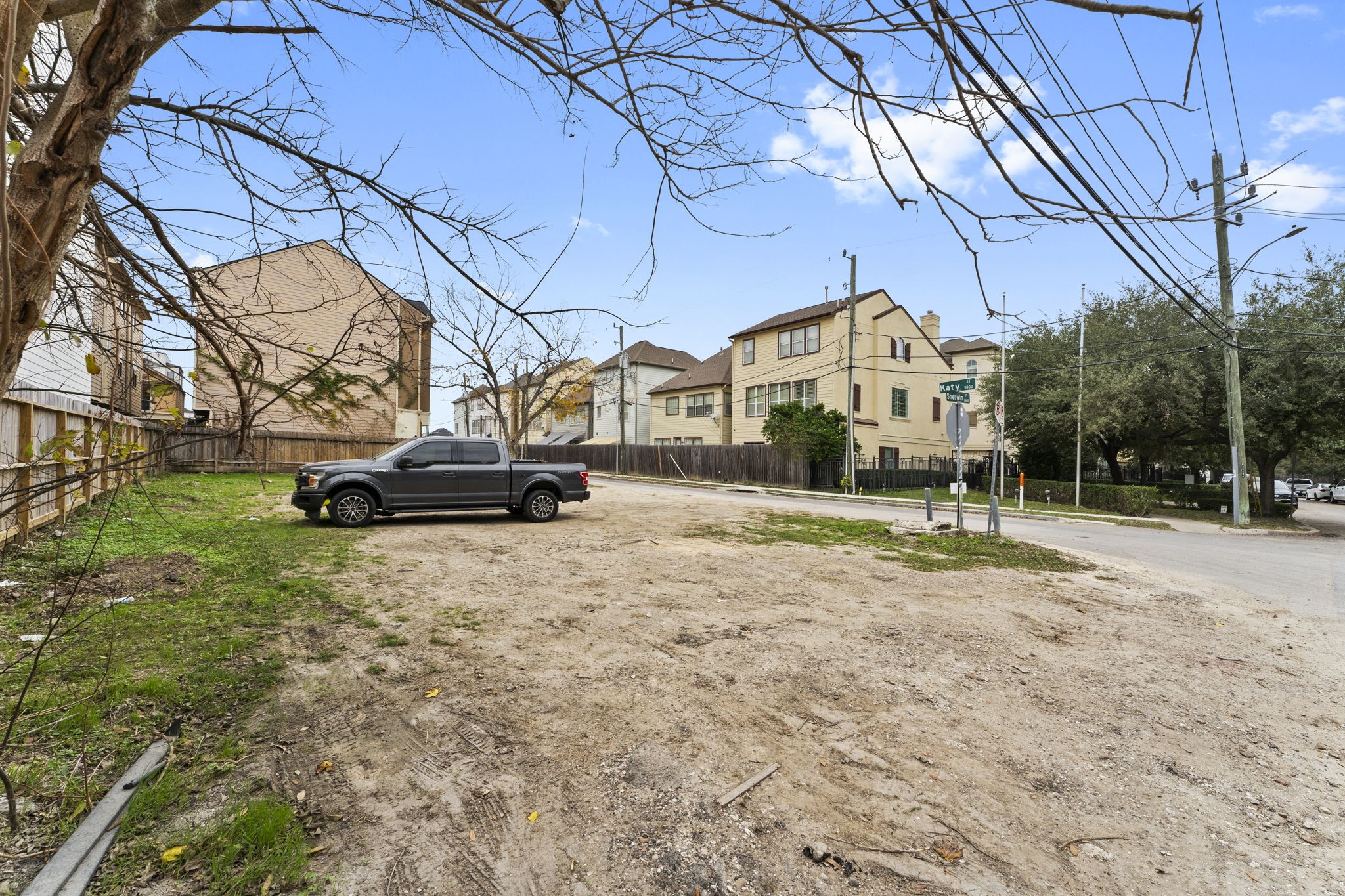 5807 Katy Street Houston, TX 77007 - Photo 13 of 37 a front view of a house with a yard