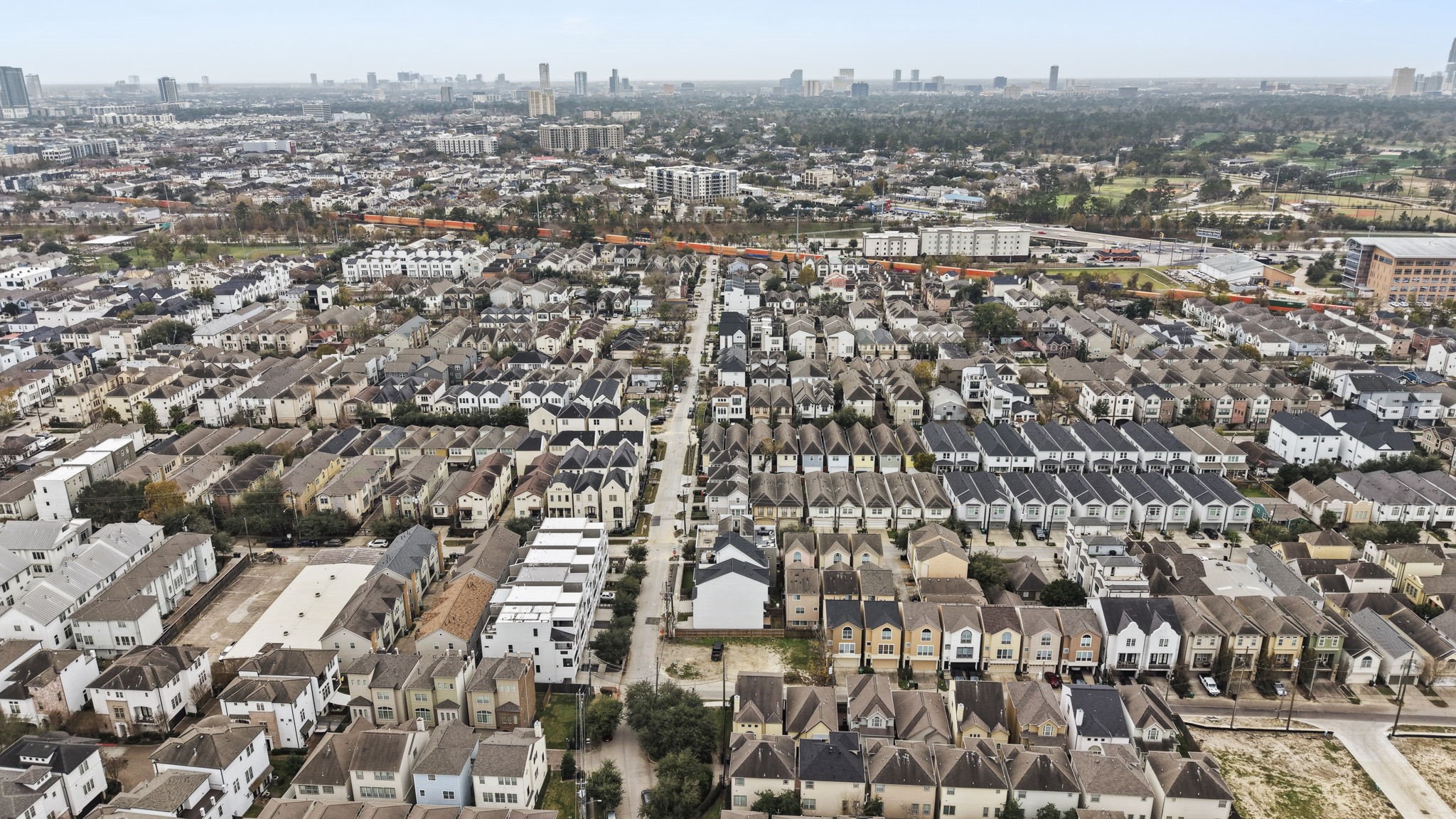5807 Katy Street Houston, TX 77007 - Photo 31 of 37 an aerial view of multiple house