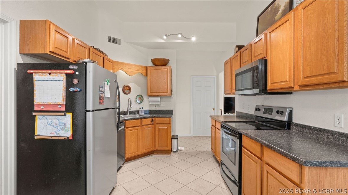 399 Serpantine Road Camdenton, MO 65020 - Photo 6 of 33 Gallery Image 6