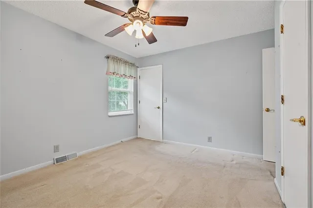 $260,000 | 602 North Westview Drive, Richmond, MO 64085