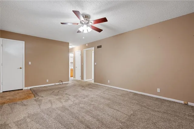 $260,000 | 602 North Westview Drive, Richmond, MO 64085