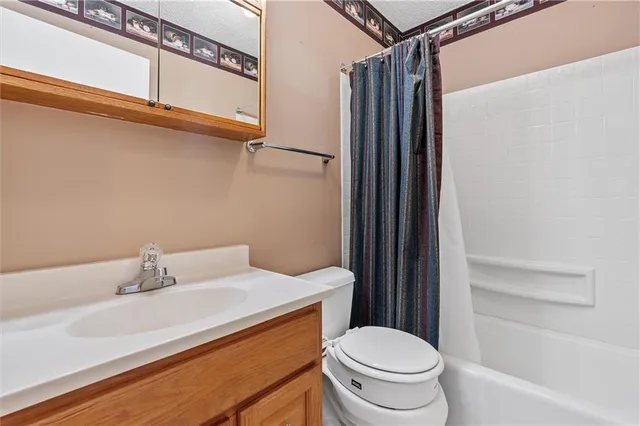 $260,000 | 602 North Westview Drive, Richmond, MO 64085