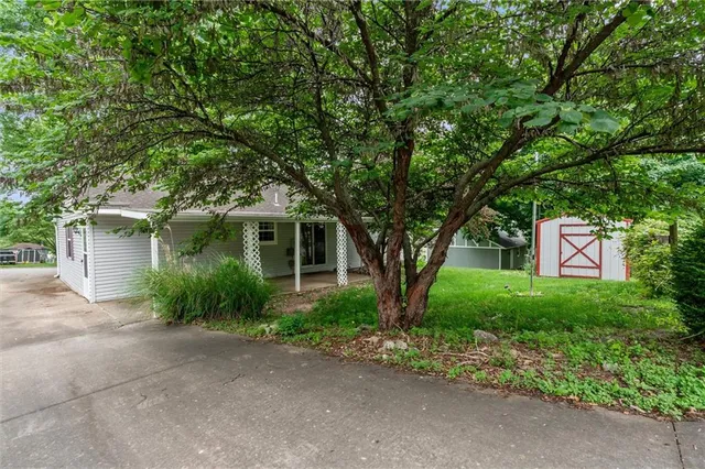 $260,000 | 602 North Westview Drive, Richmond, MO 64085