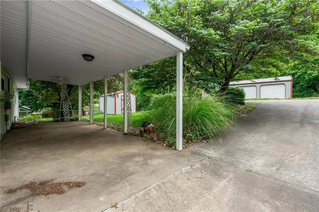 $260,000 | 602 North Westview Drive, Richmond, MO 64085