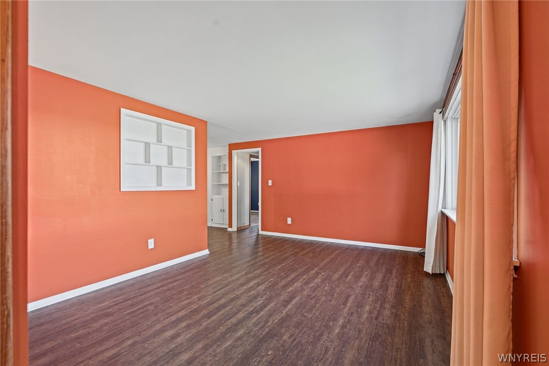 297 Rehm Road Cheektowaga, NY 14043 - Photo 6 of 38 Gallery Image 6