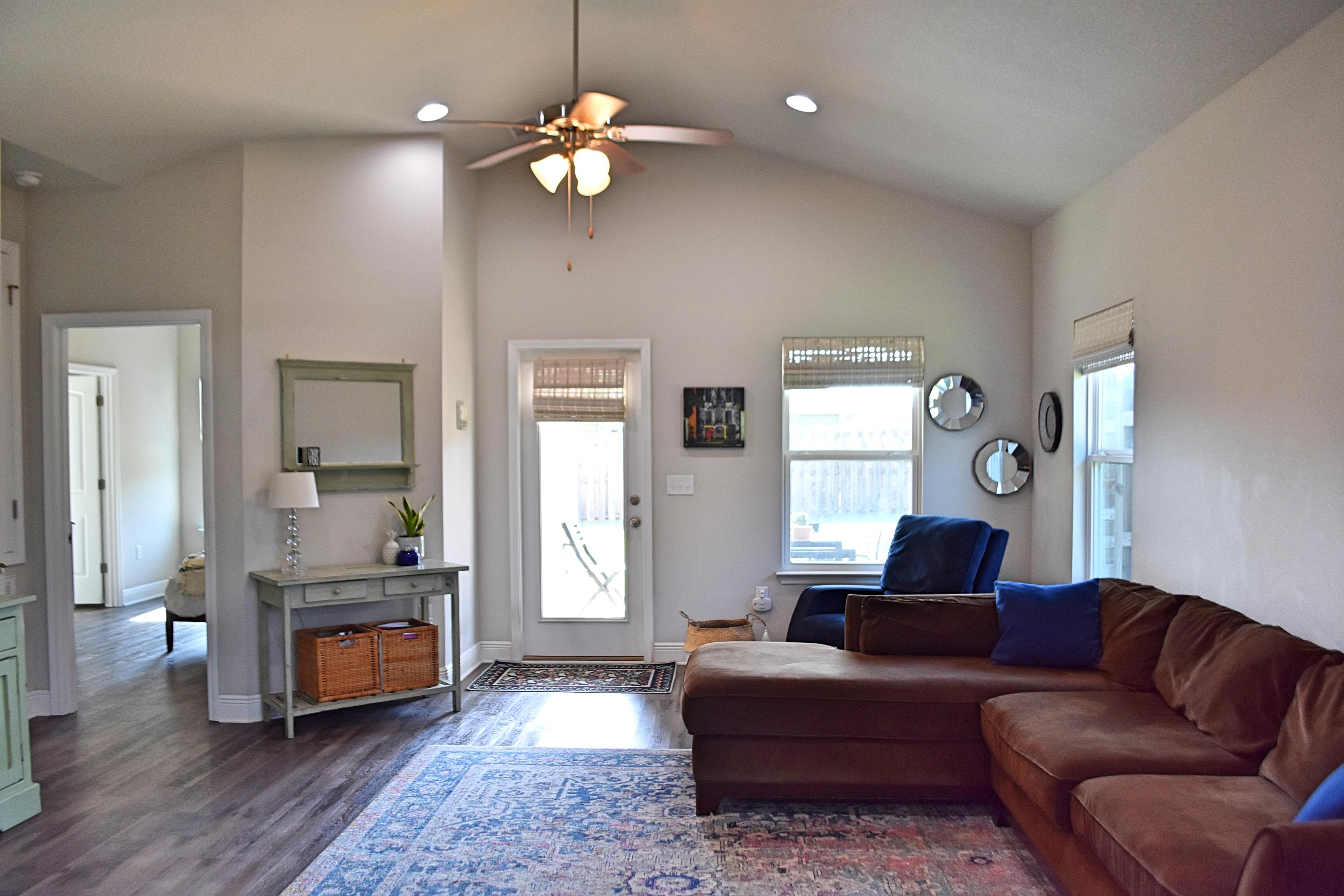 90 Lottie Loop Freeport, FL 32439 - Photo 20 of 38 Living Room_Fotor