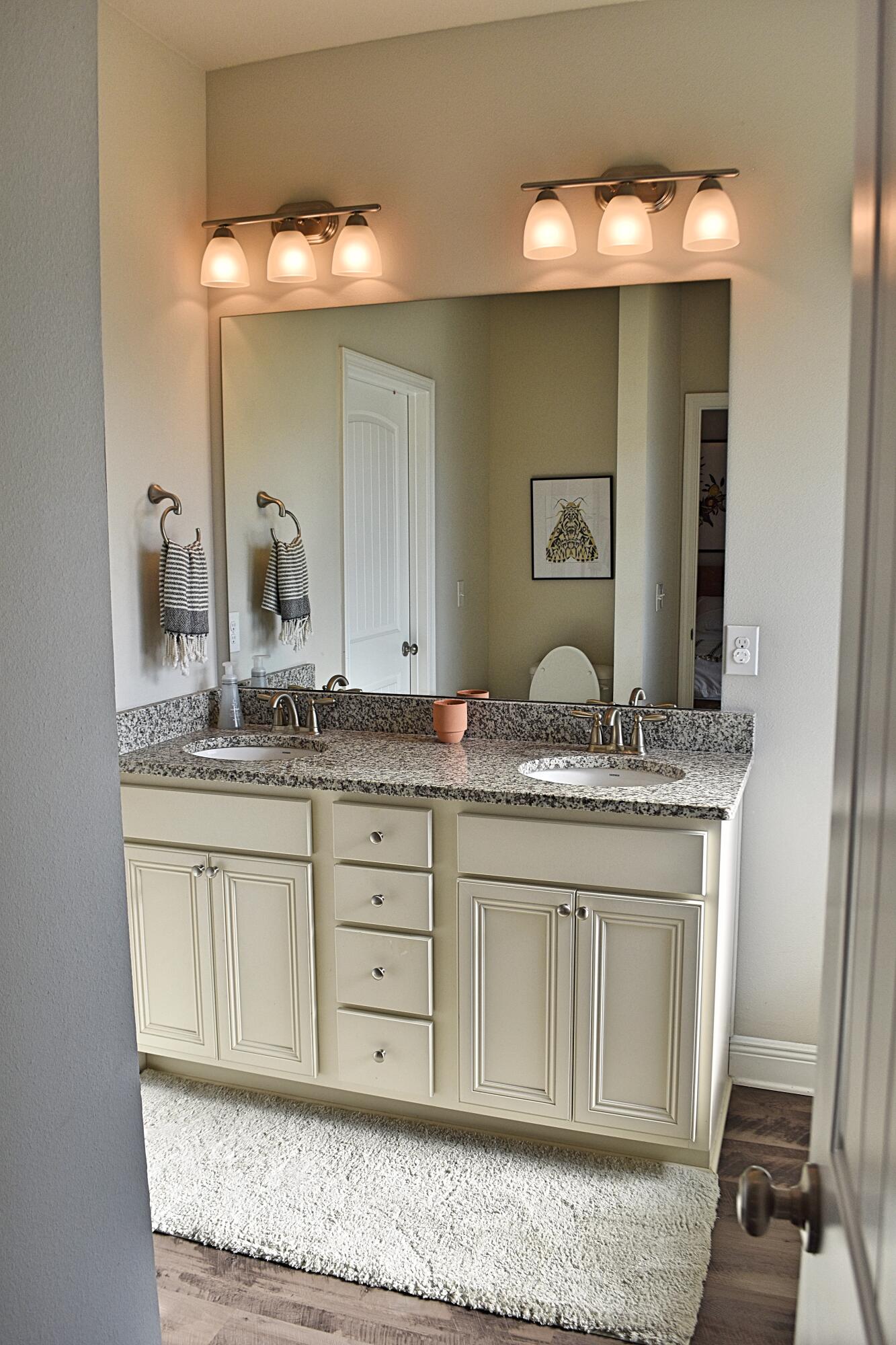 90 Lottie Loop Freeport, FL 32439 - Photo 26 of 38 Owner's Bath_Fotor