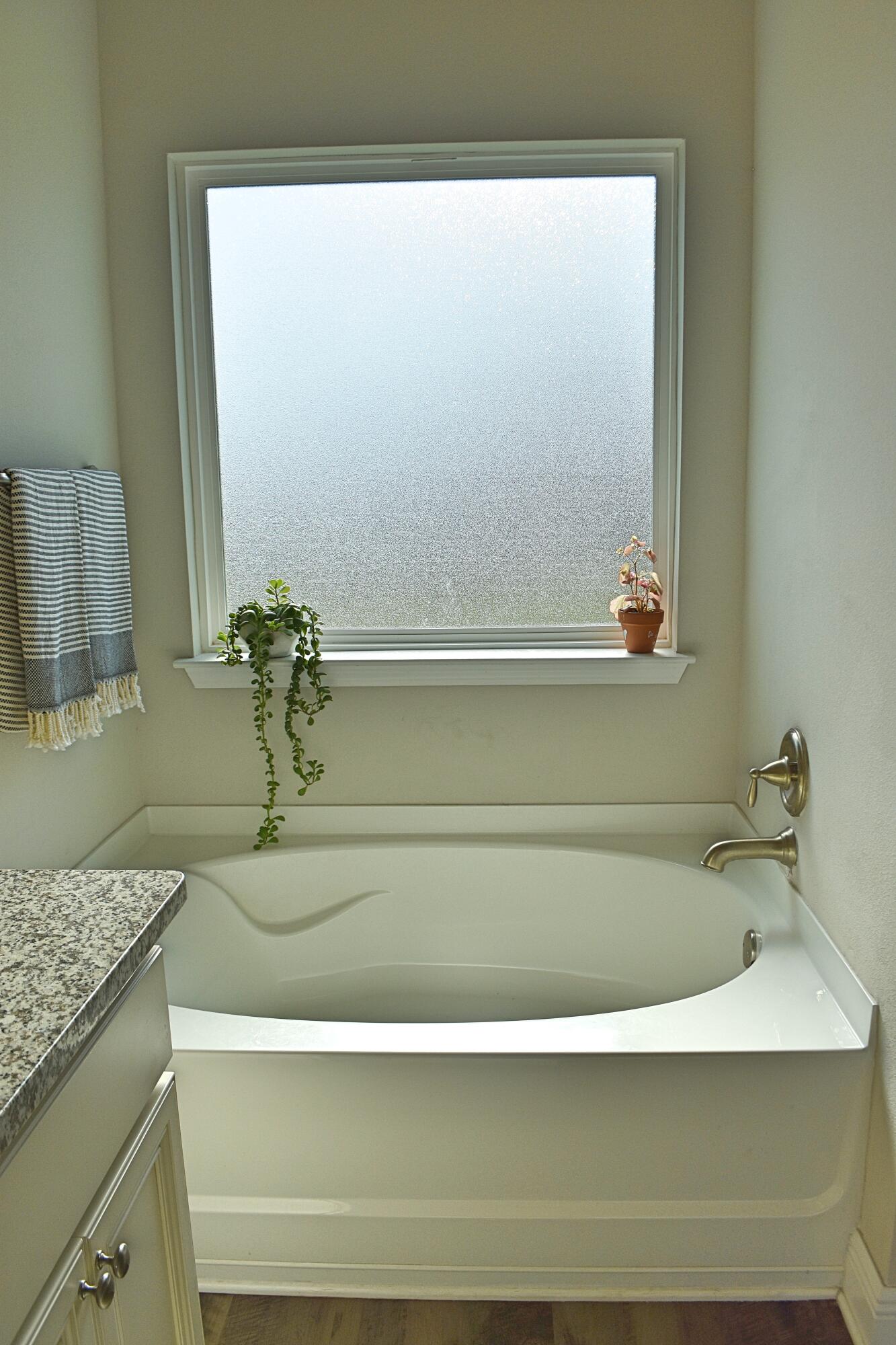 90 Lottie Loop Freeport, FL 32439 - Photo 27 of 38 Owner's Bath 2_Fotor