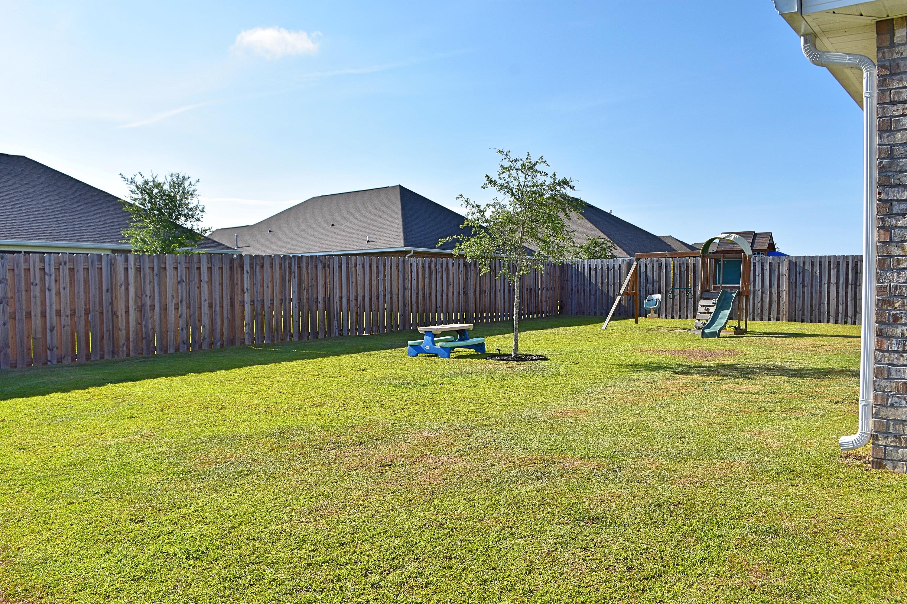 90 Lottie Loop Freeport, FL 32439 - Photo 38 of 38 Backyard 5_Fotor