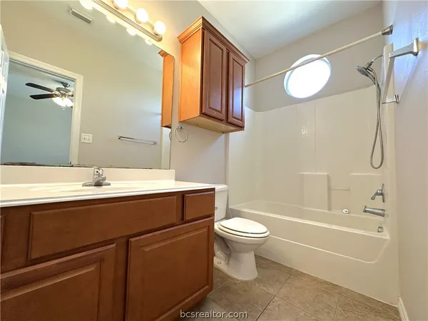 $330,000 | 305 Holleman Drive East, Unit 1504, College Station, TX 77840