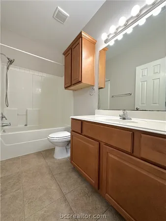 $330,000 | 305 Holleman Drive East, Unit 1504, College Station, TX 77840