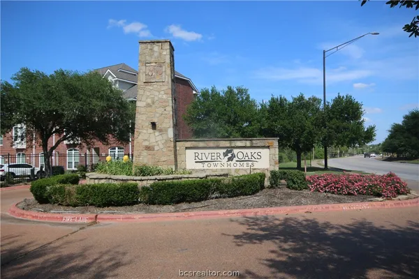 $330,000 | 305 Holleman Drive East, Unit 1504, College Station, TX 77840