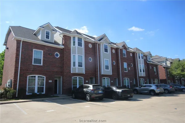 $330,000 | 305 Holleman Drive East, Unit 1504, College Station, TX 77840