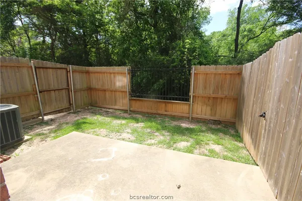 $330,000 | 305 Holleman Drive East, Unit 1504, College Station, TX 77840
