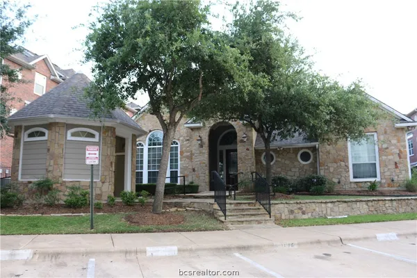 $330,000 | 305 Holleman Drive East, Unit 1504, College Station, TX 77840