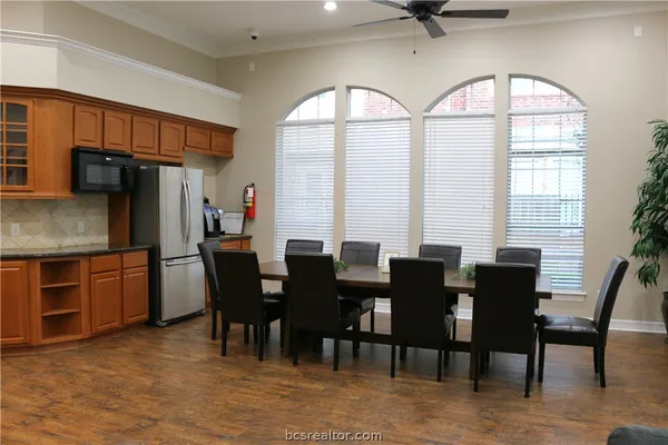 $330,000 | 305 Holleman Drive East, Unit 1504, College Station, TX 77840