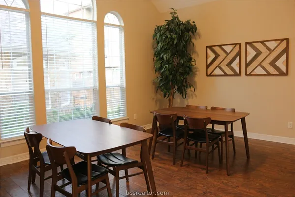 $330,000 | 305 Holleman Drive East, Unit 1504, College Station, TX 77840