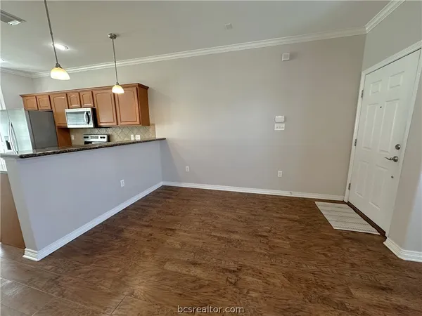 $330,000 | 305 Holleman Drive East, Unit 1504, College Station, TX 77840