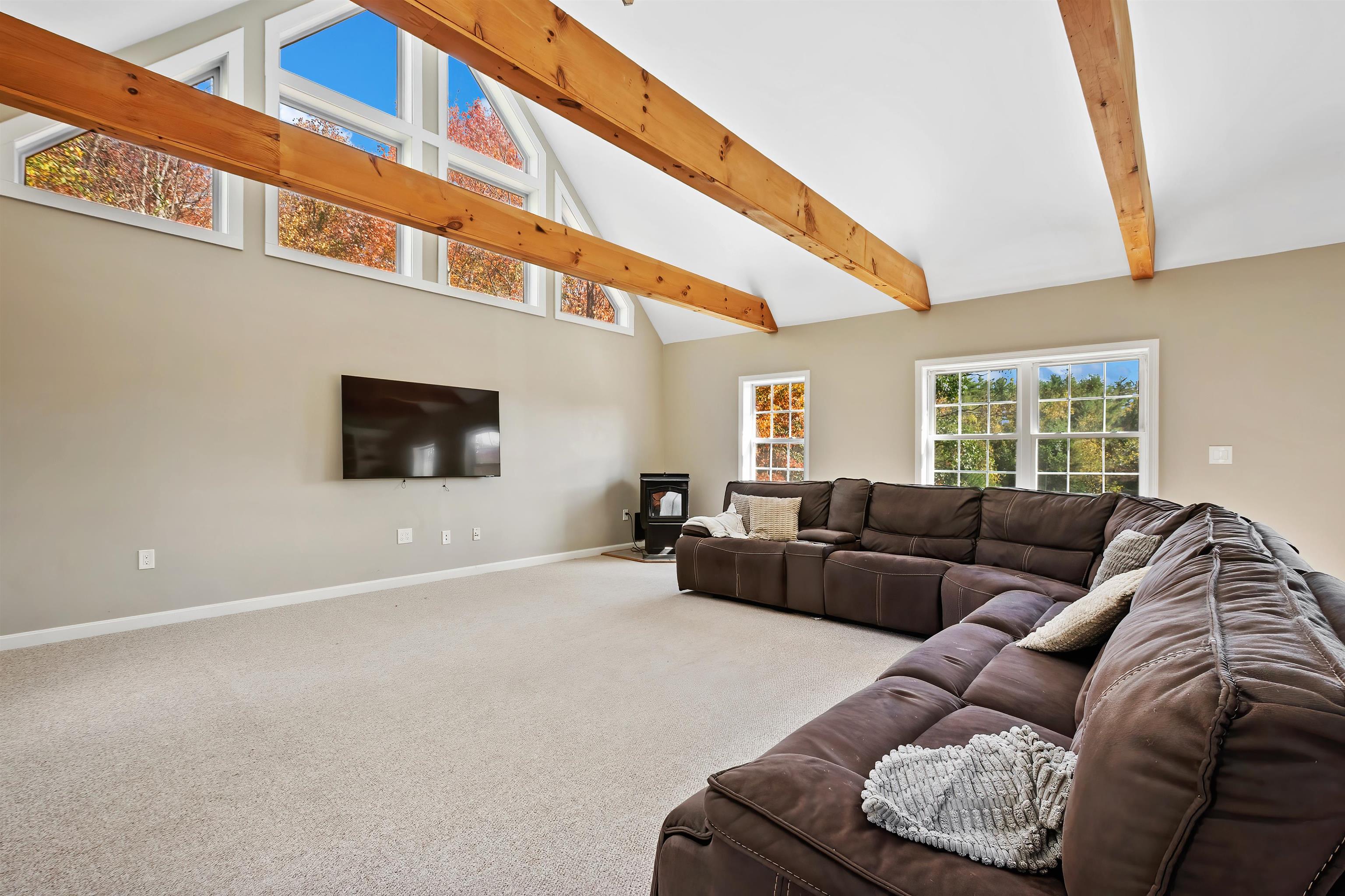 77 Gould Road Weare, NH 03281 - Photo 18 of 46