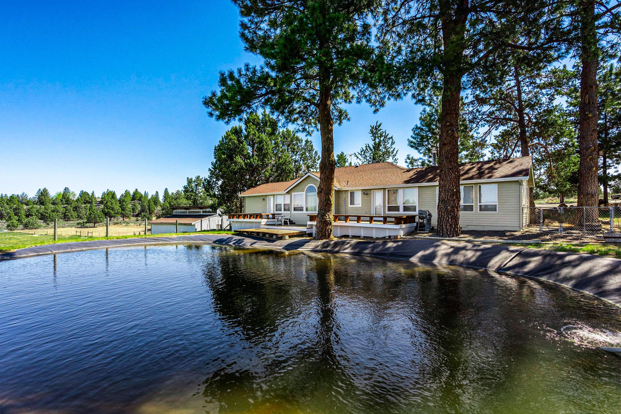 60640 Arnold Market Road Bend, OR 97702 - Photo 1 of 42 2024_05_16_60640_arnold_market_road-23