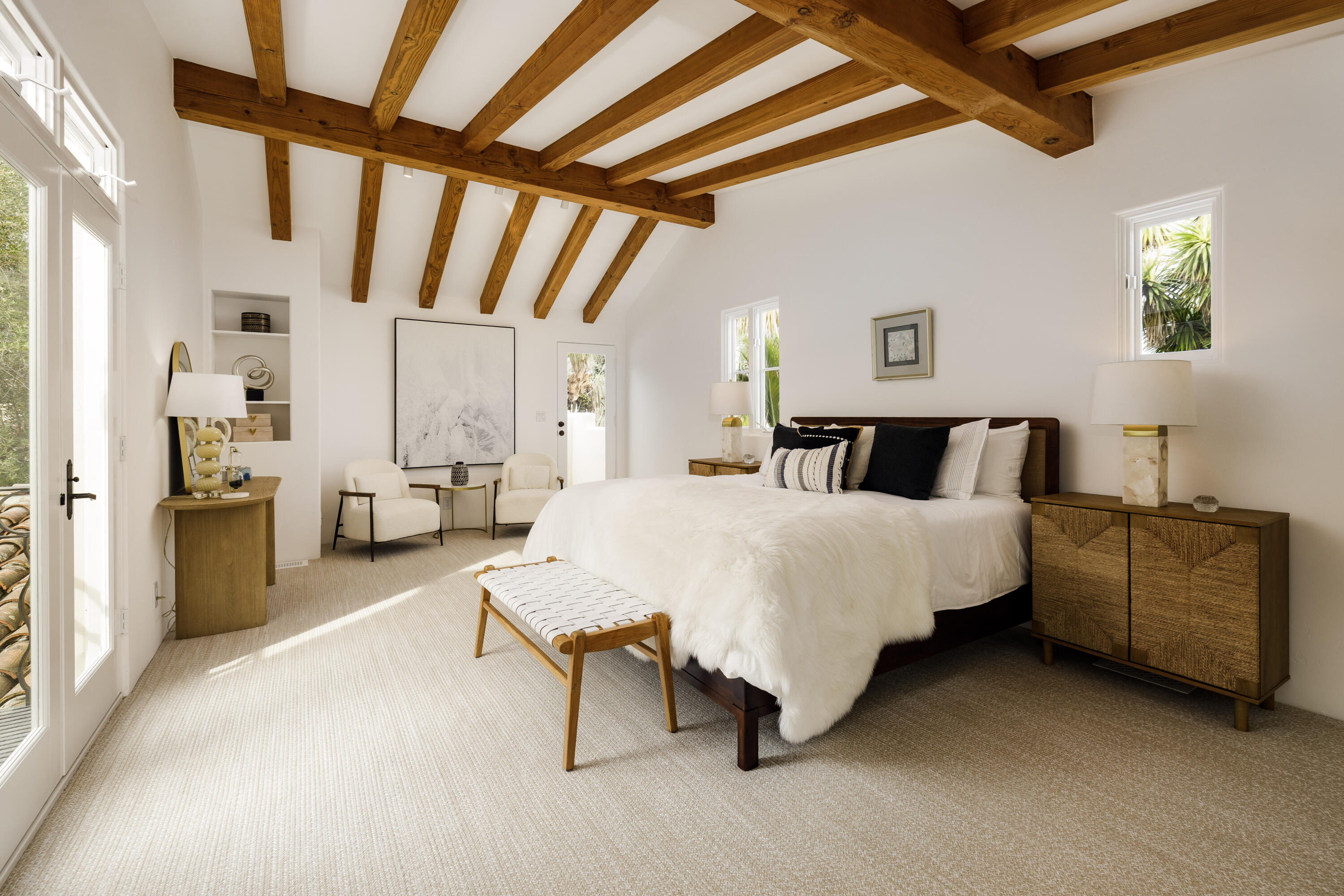 924 Garden Street, Unit F Santa Barbara, CA 93101 - Photo 11 of 34 Primary Bedroom