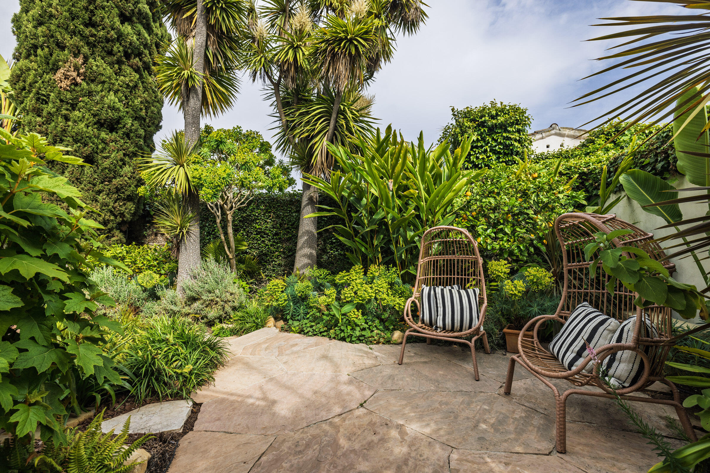 924 Garden Street, Unit F Santa Barbara, CA 93101 - Photo 18 of 34 924 Garden