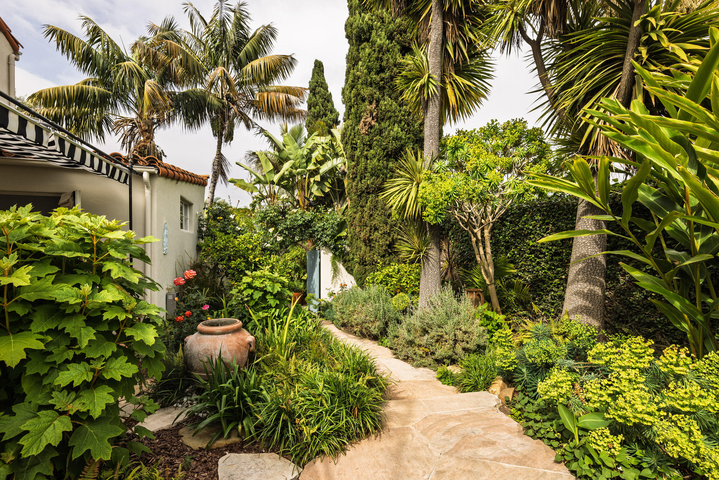 924 Garden Street, Unit F Santa Barbara, CA 93101 - Photo 20 of 34 924 Garden