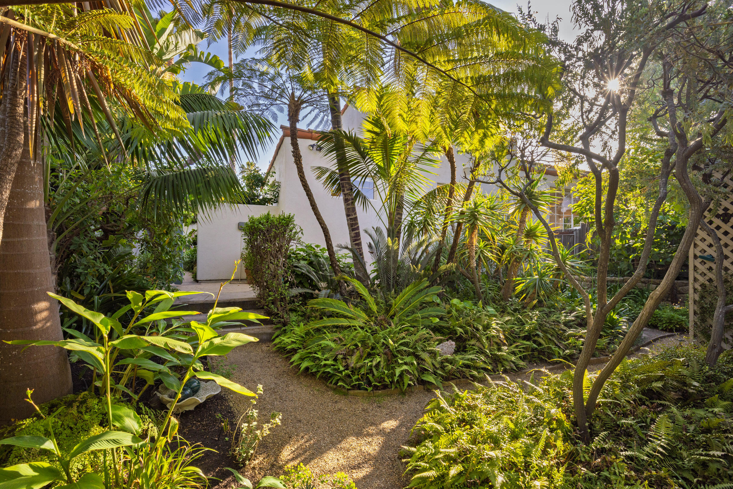 924 Garden Street, Unit F Santa Barbara, CA 93101 - Photo 21 of 34 924 Gardeb