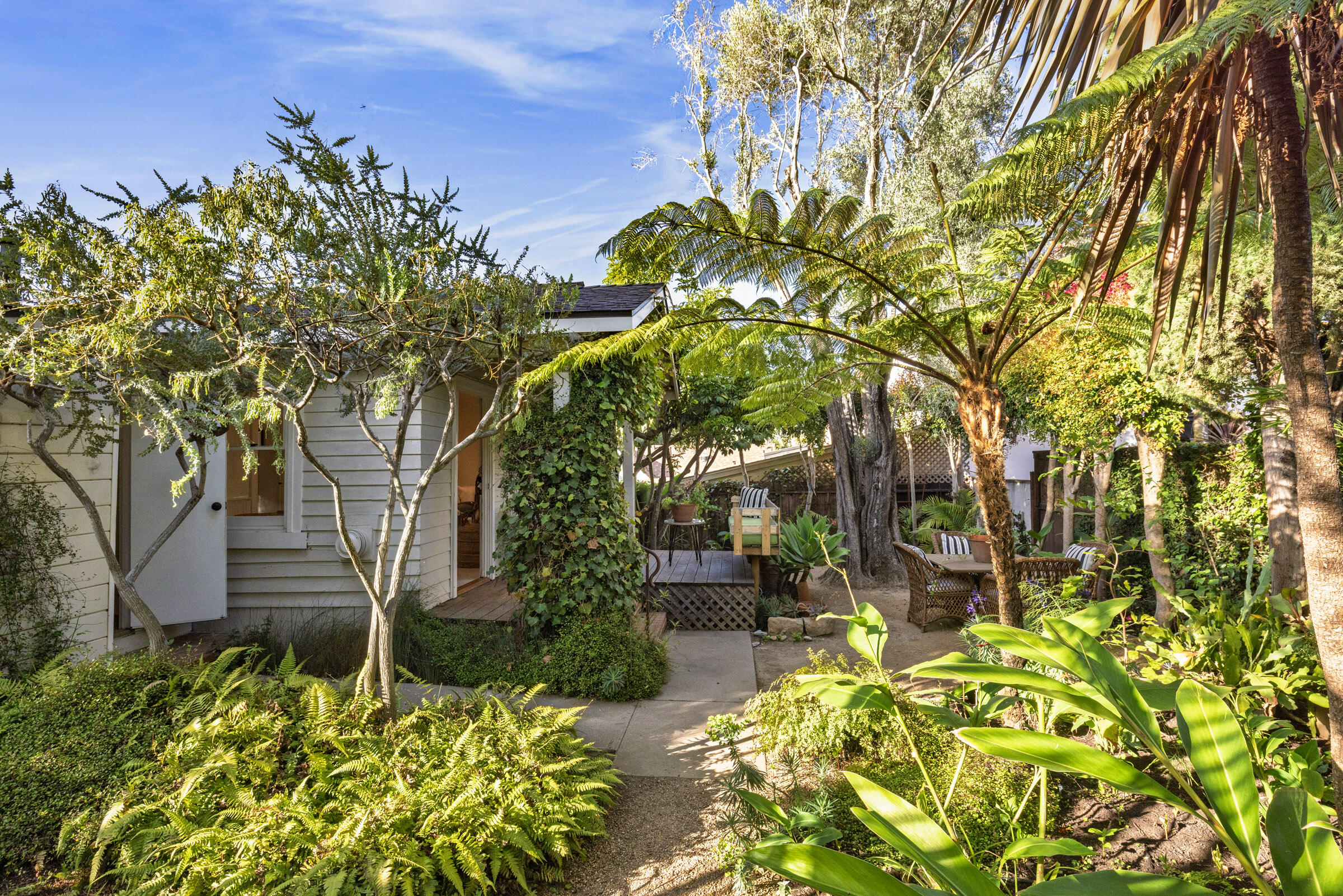924 Garden Street, Unit F Santa Barbara, CA 93101 - Photo 26 of 34 327 E Canon Perdido Cottage