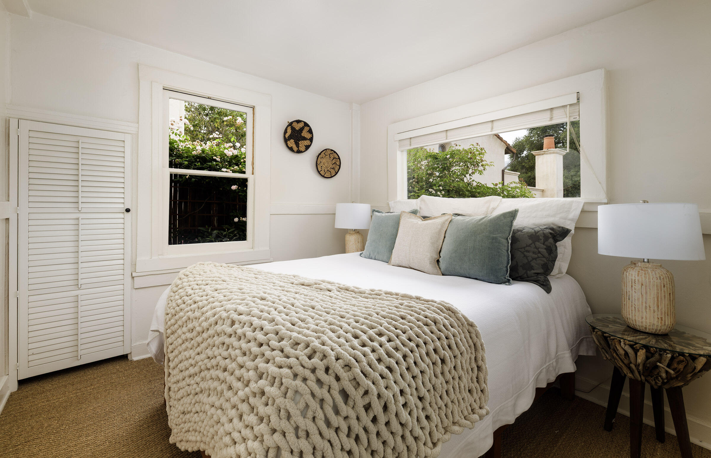 924 Garden Street, Unit F Santa Barbara, CA 93101 - Photo 30 of 34 327 E Canon Perdido Bedroom