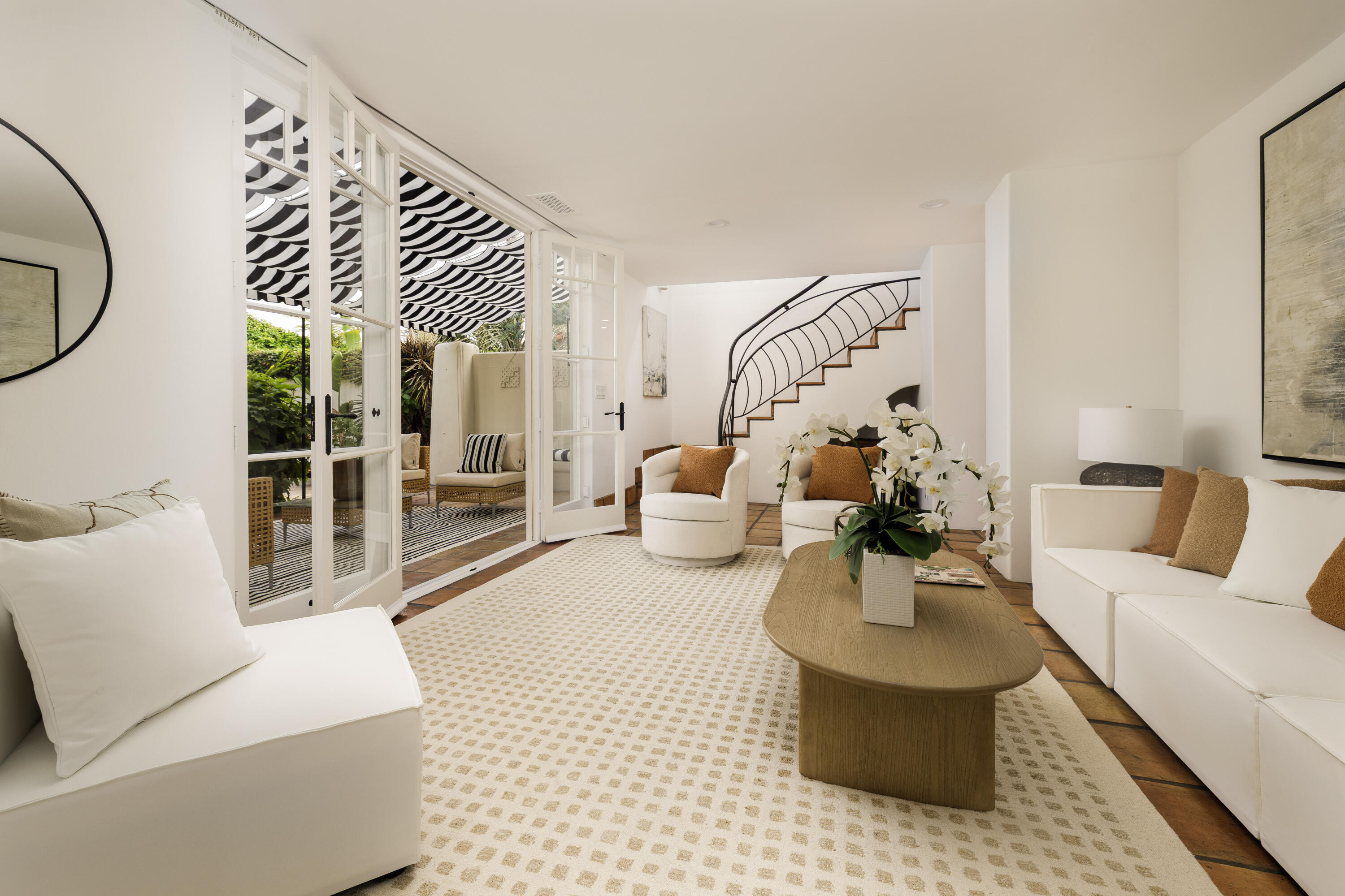 924 Garden Street, Unit F Santa Barbara, CA 93101 - Photo 7 of 34 Den/Dining