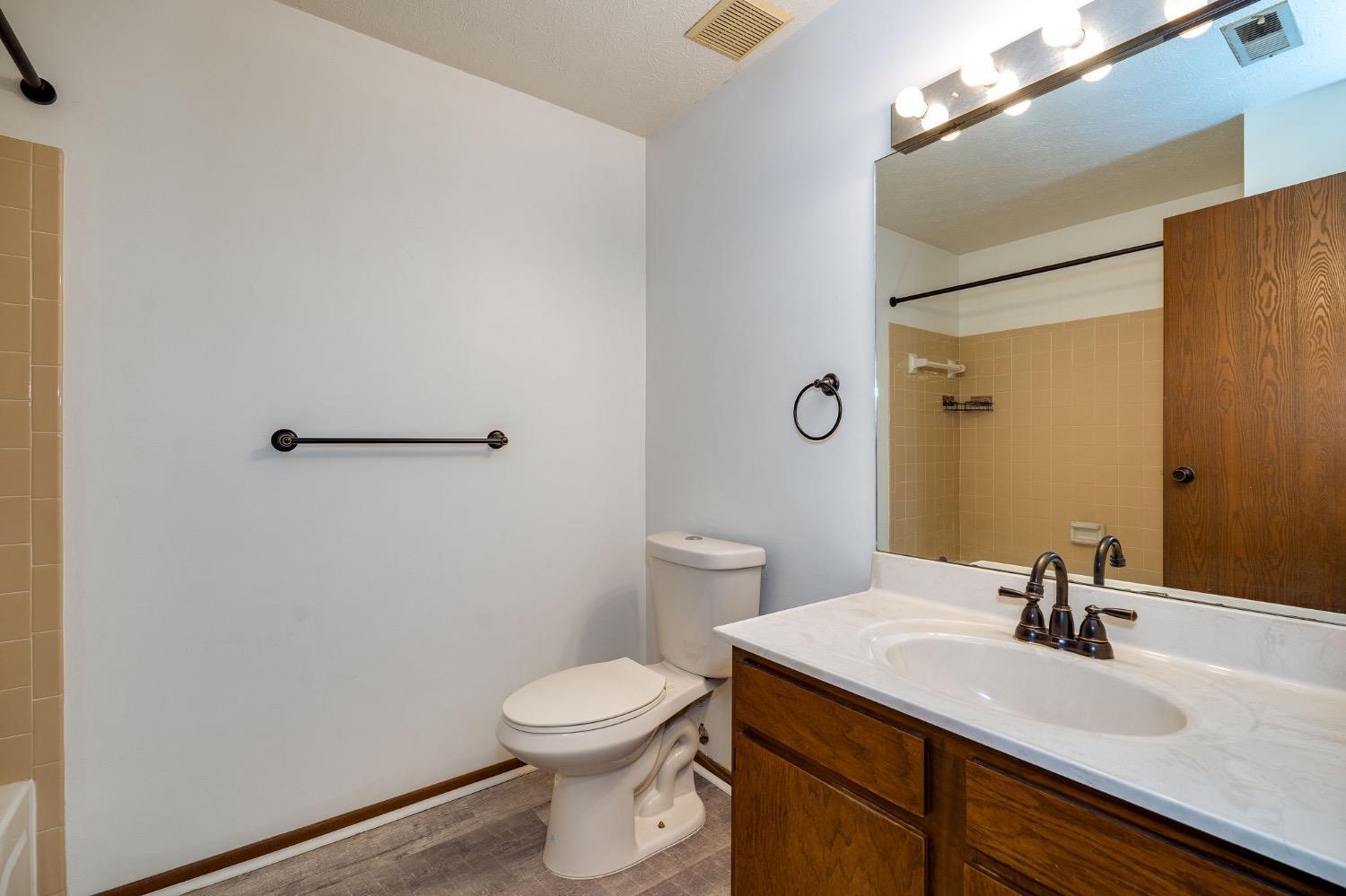 522 Riddle Road, Unit 23 Cincinnati, OH 45220 - Photo 20 of 25 Gallery Image 20