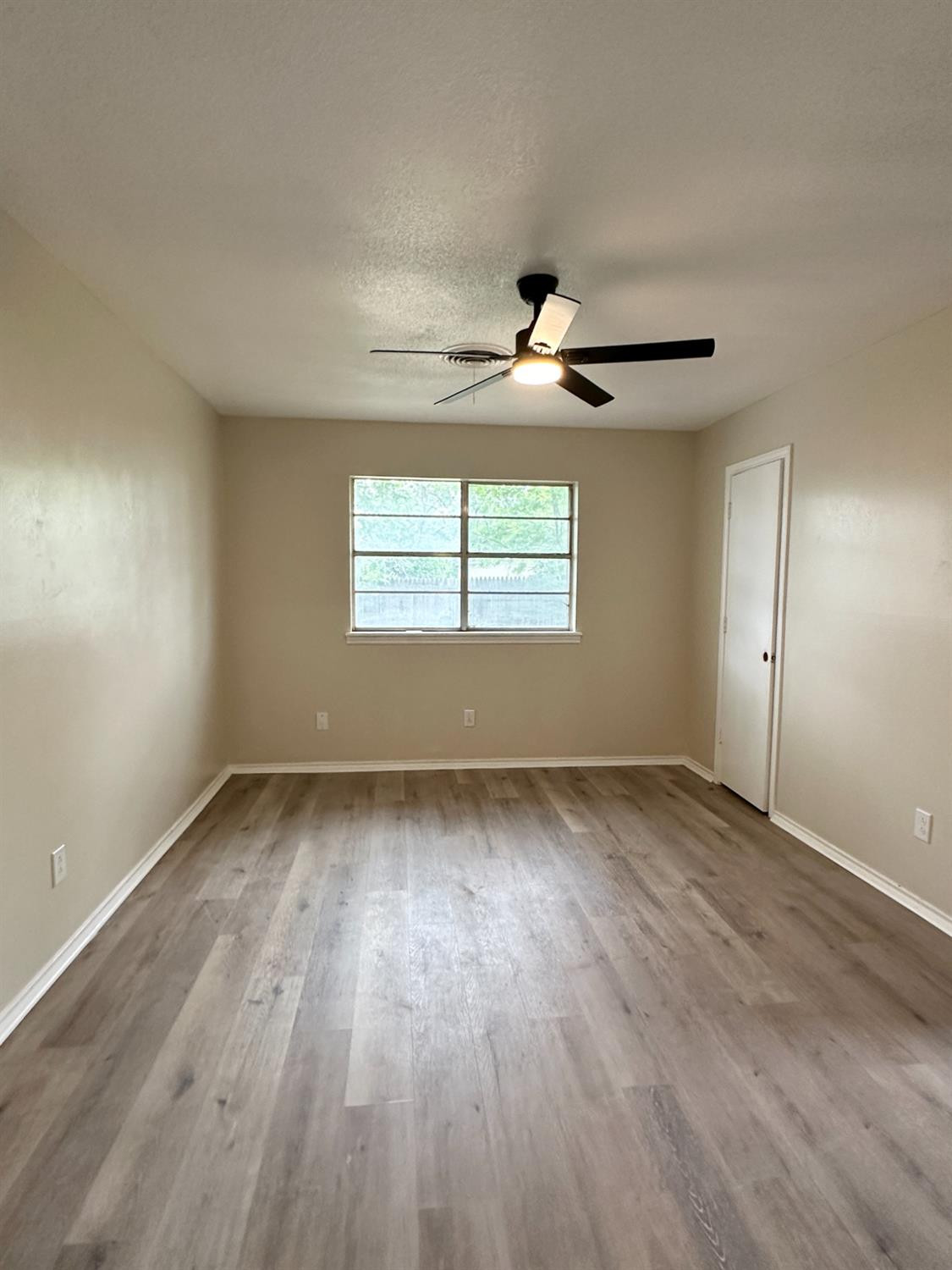 2012 68th Street Lubbock, TX 79412 - Photo 21 of 30 Photo 21
