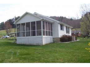 230 Harris Street Erwin, TN 37650 - Photo 3 of 8 Photo 3