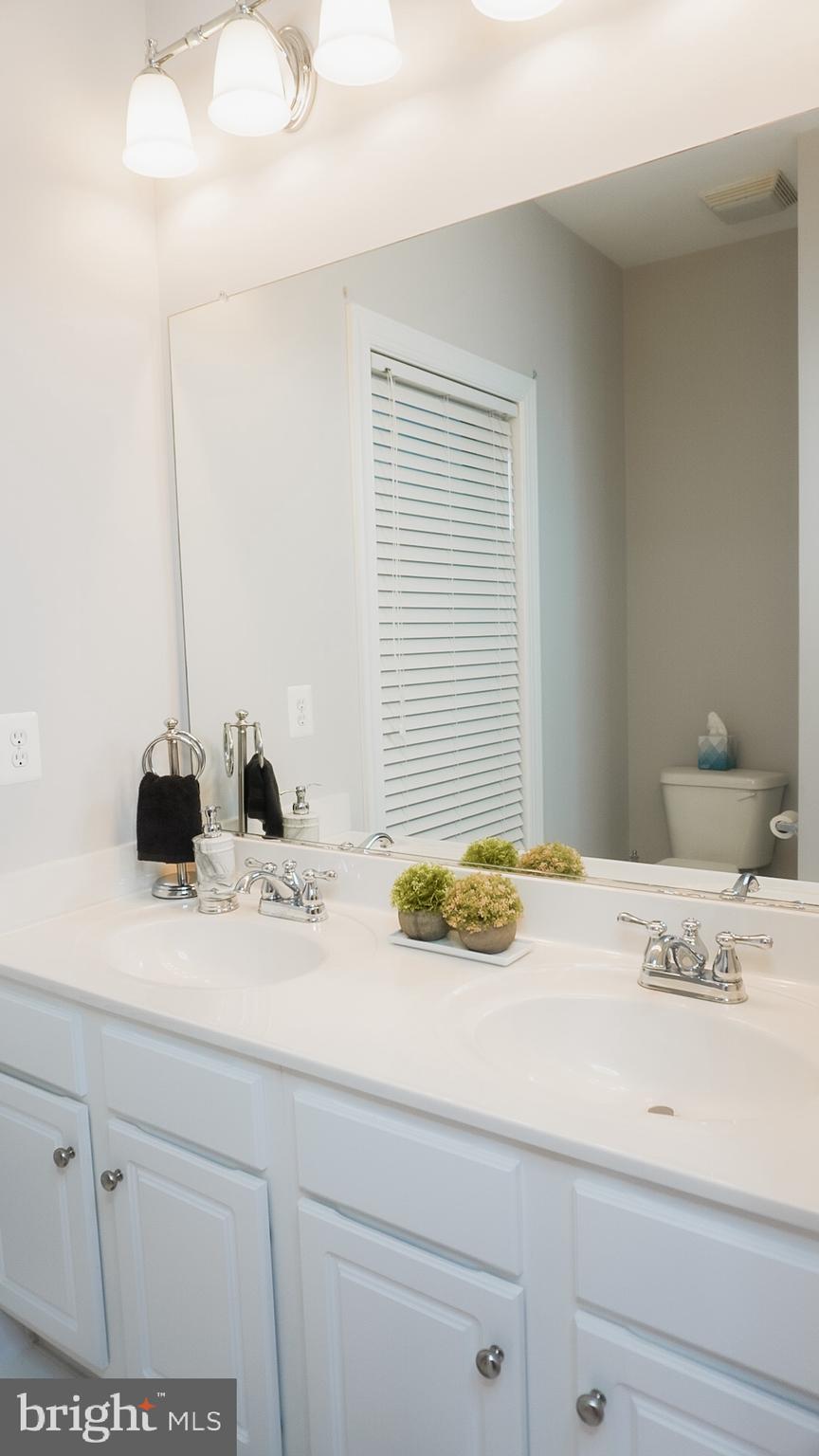 1613 Chapel Ridge Court Hanover, MD 21076 - Photo 42 of 60 2nd full bath on upper level
