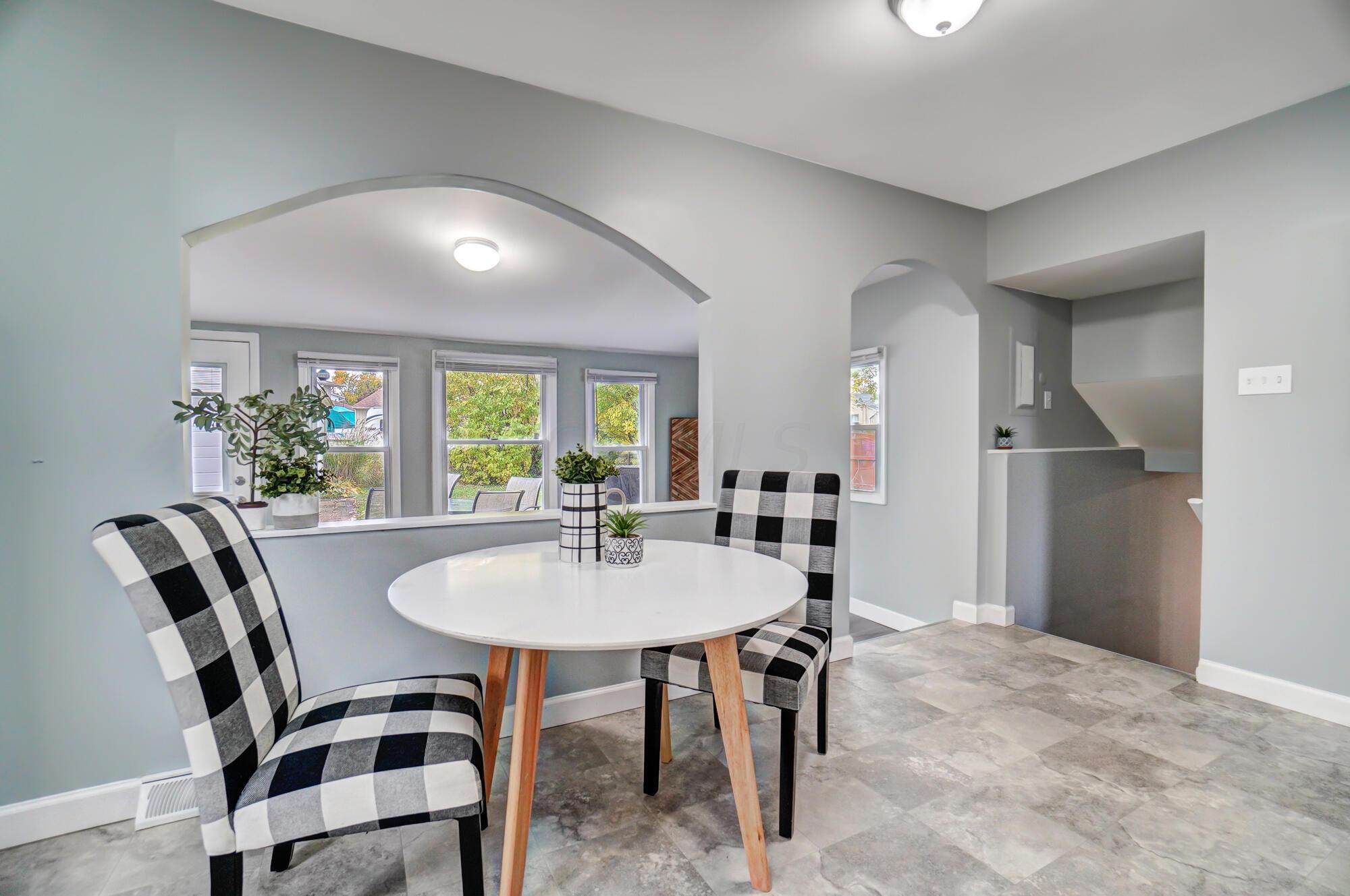 5711 Karl Road Columbus, OH 43229 - Photo 14 of 43 018