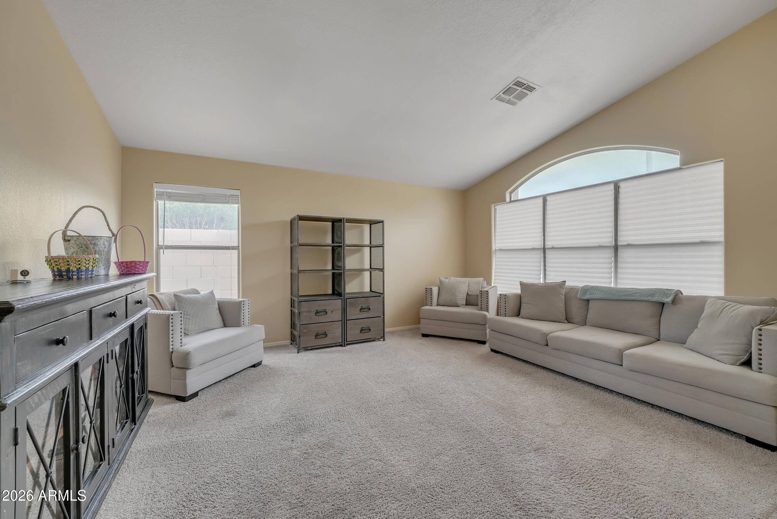 2343 East Kempton Road Chandler, AZ 85225 - Photo 11 of 25 Front Room