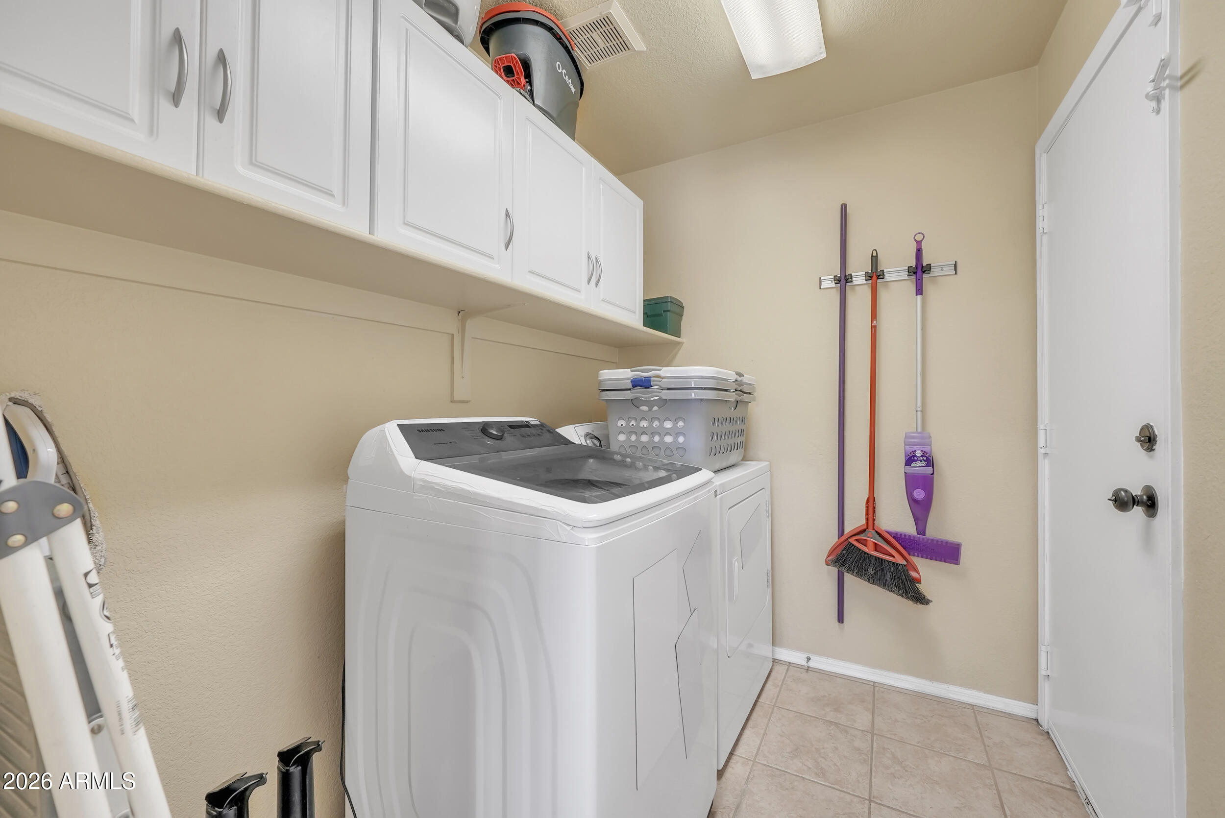 2343 East Kempton Road Chandler, AZ 85225 - Photo 21 of 25 Laundry