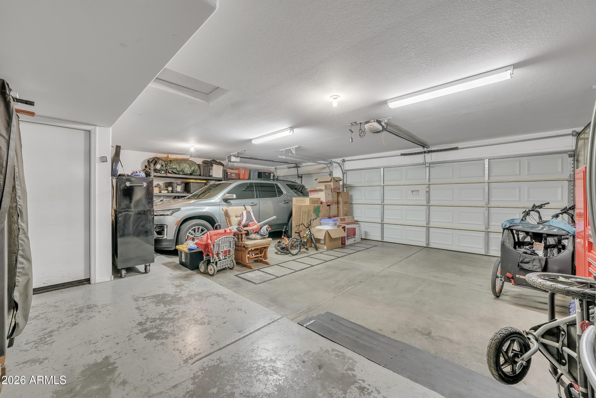 2343 East Kempton Road Chandler, AZ 85225 - Photo 22 of 25 Garage