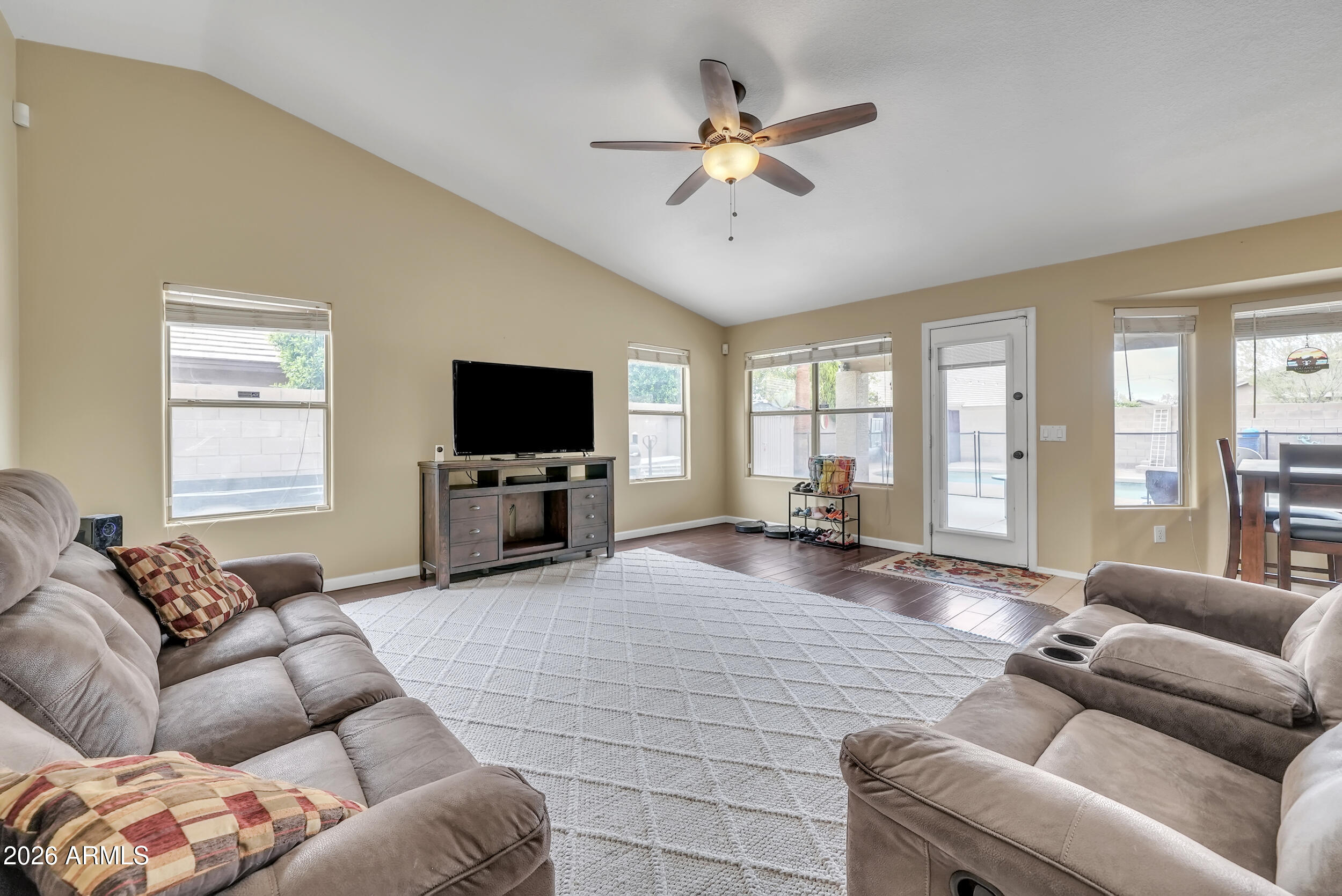 2343 East Kempton Road Chandler, AZ 85225 - Photo 8 of 25 Living Room