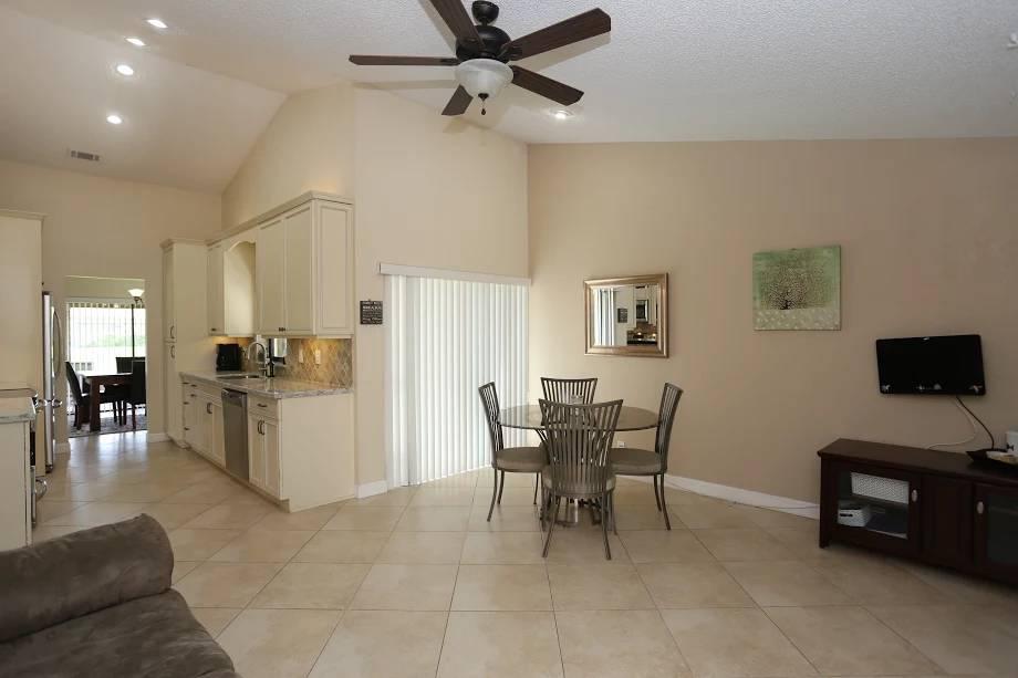 6362 Las Flores Drive Boca Raton, FL 33433 - Photo 7 of 27 Family - Kitchen 1