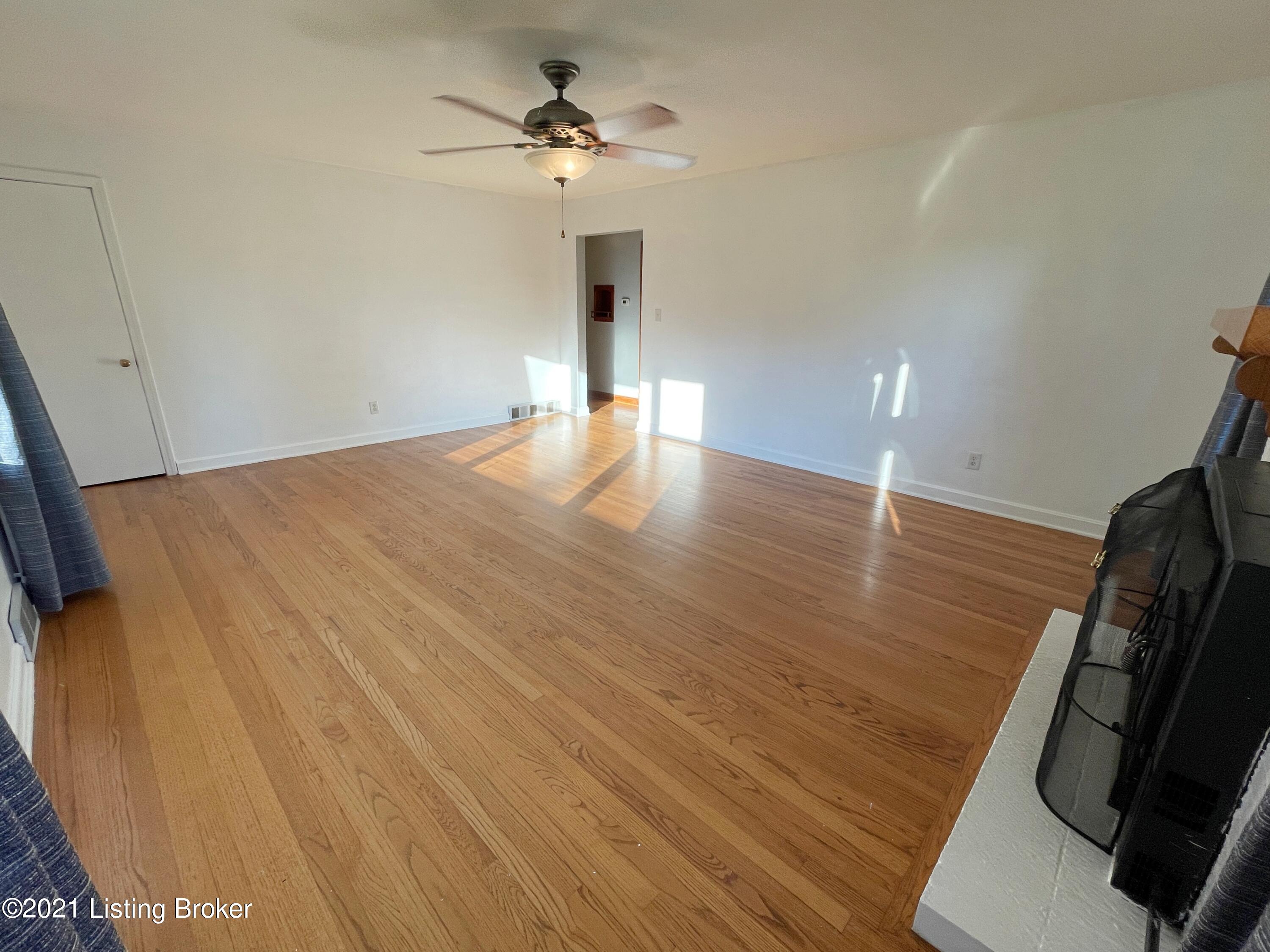 3402 Bardstown Road Elizabethtown, KY 42701 - Photo 22 of 49 IMG_4728