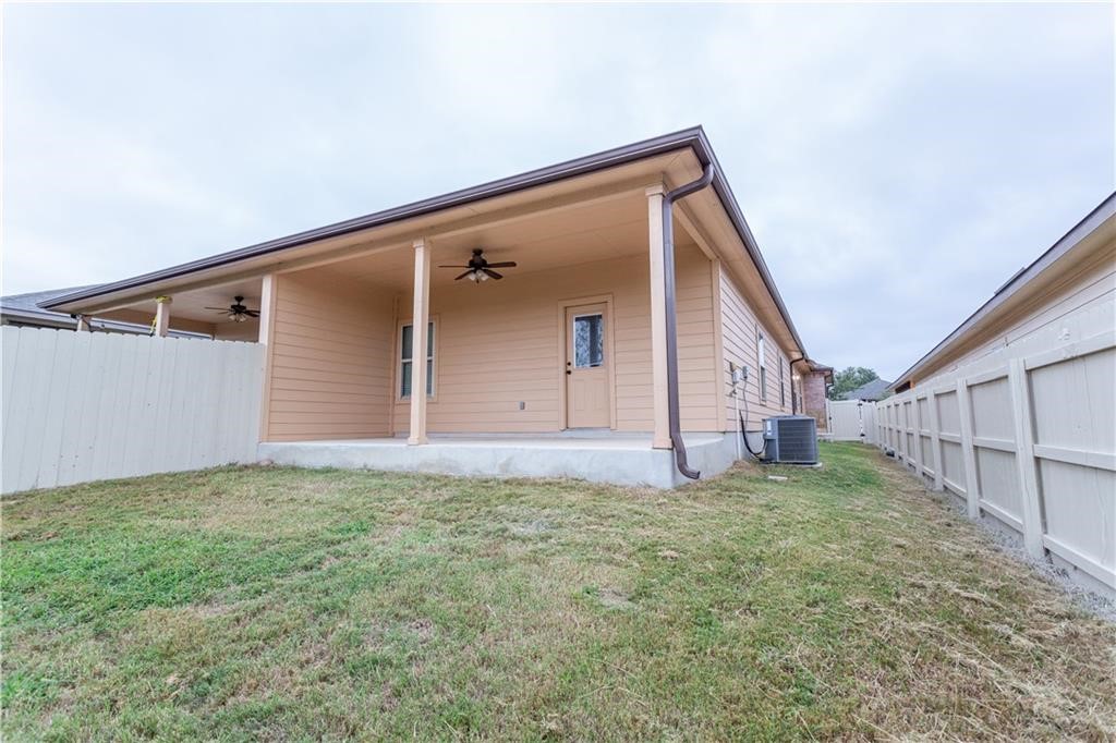 421 Jack Rabbit Lane, Unit B Buda, TX 78610 - Photo 16 of 19