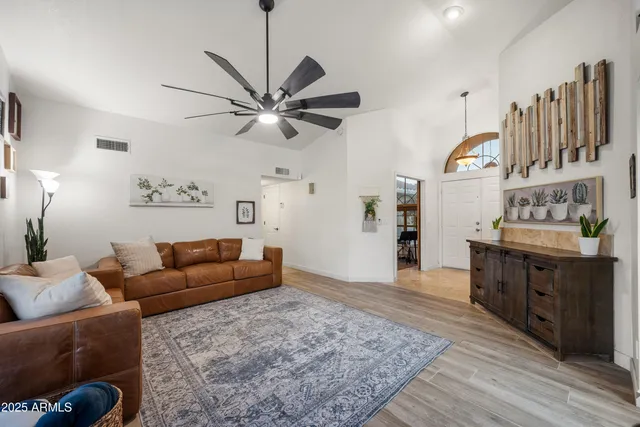 $550,000 | 3914 East Tano Street, Phoenix, AZ 85044