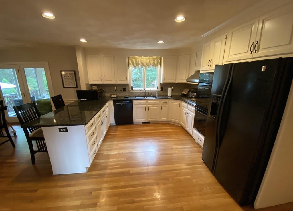 1 McKinley Road Franklin, MA 02038 - Photo 7 of 37 Gallery Image 7