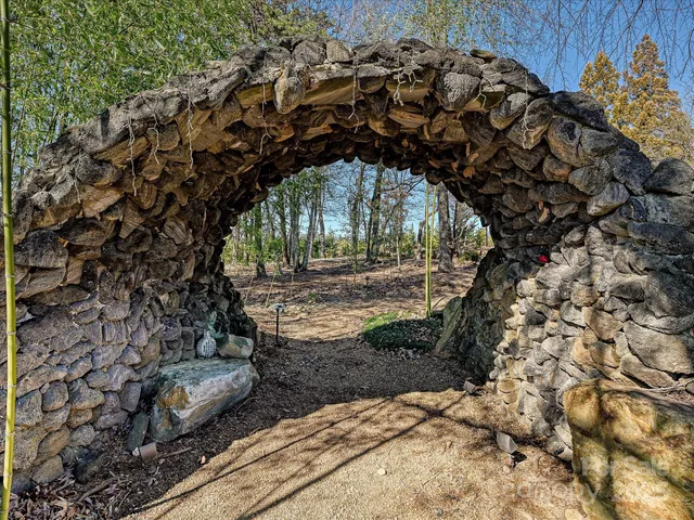 $3,685,000 | 172 Tuckertown Road, New London, NC 28127