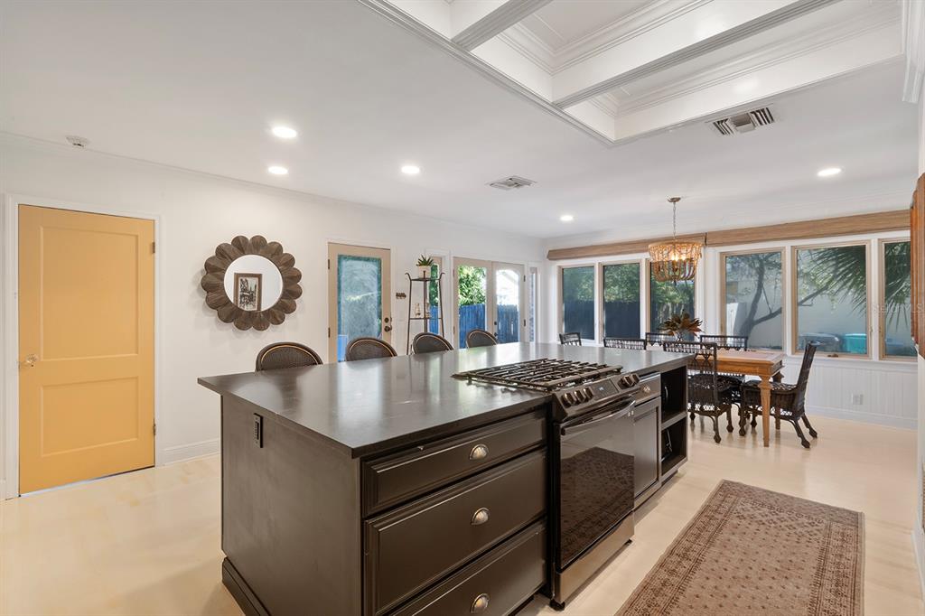 1105 Nottingham Street Orlando, FL 32803 - Photo 8 of 18