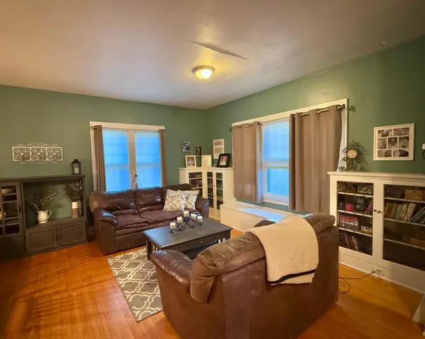 $1,900 | 1201 6th Street Southwest, Willmar, MN 56201