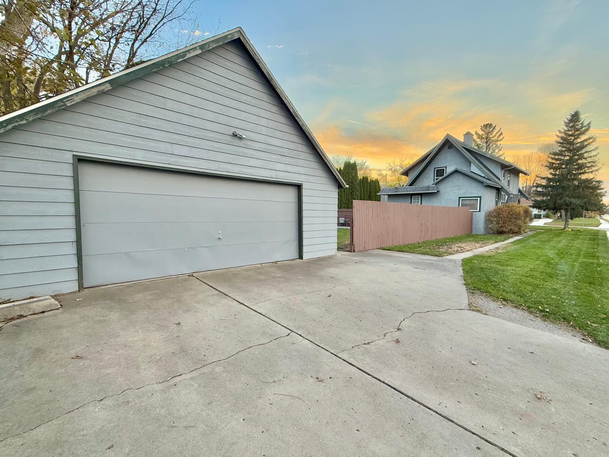 1201 6th Street Southwest Willmar, MN 56201 - Photo 2 of 26