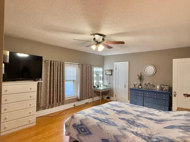 $1,900 | 1201 6th Street Southwest, Willmar, MN 56201